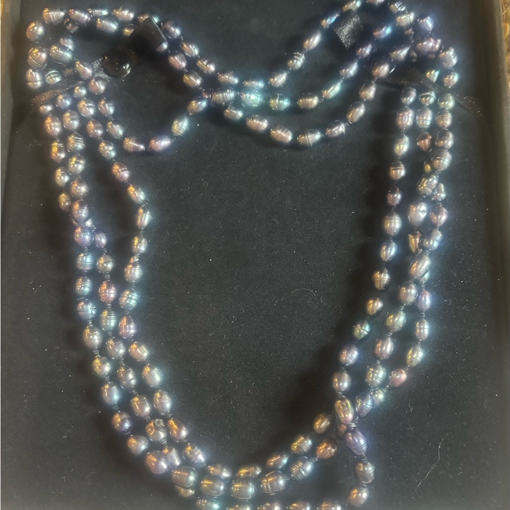Elegant Genuine Honora Blue Iridescent Pearl Necklace Like New Never Worn
